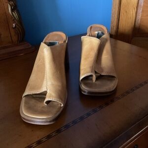 Tan Leather Women's Mules